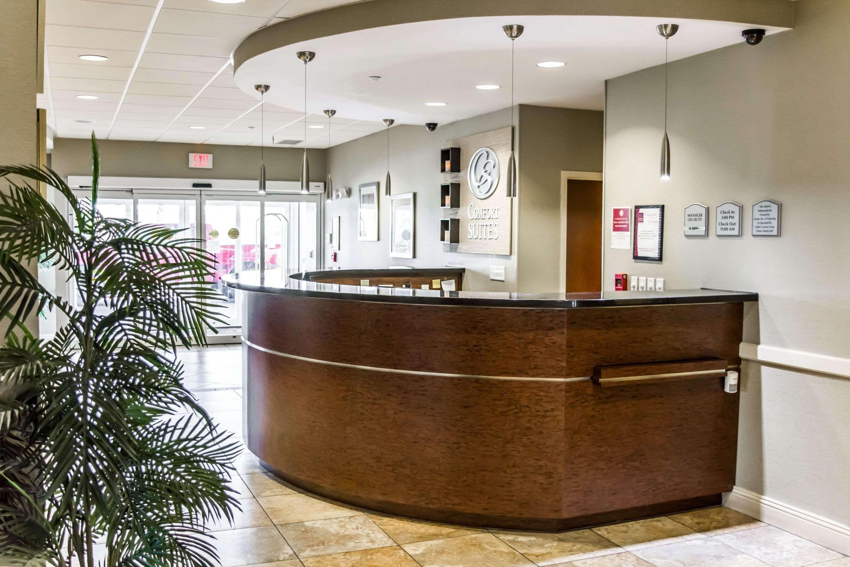 Comfort Suites Palm Bay - Melbourne Bagian luar foto