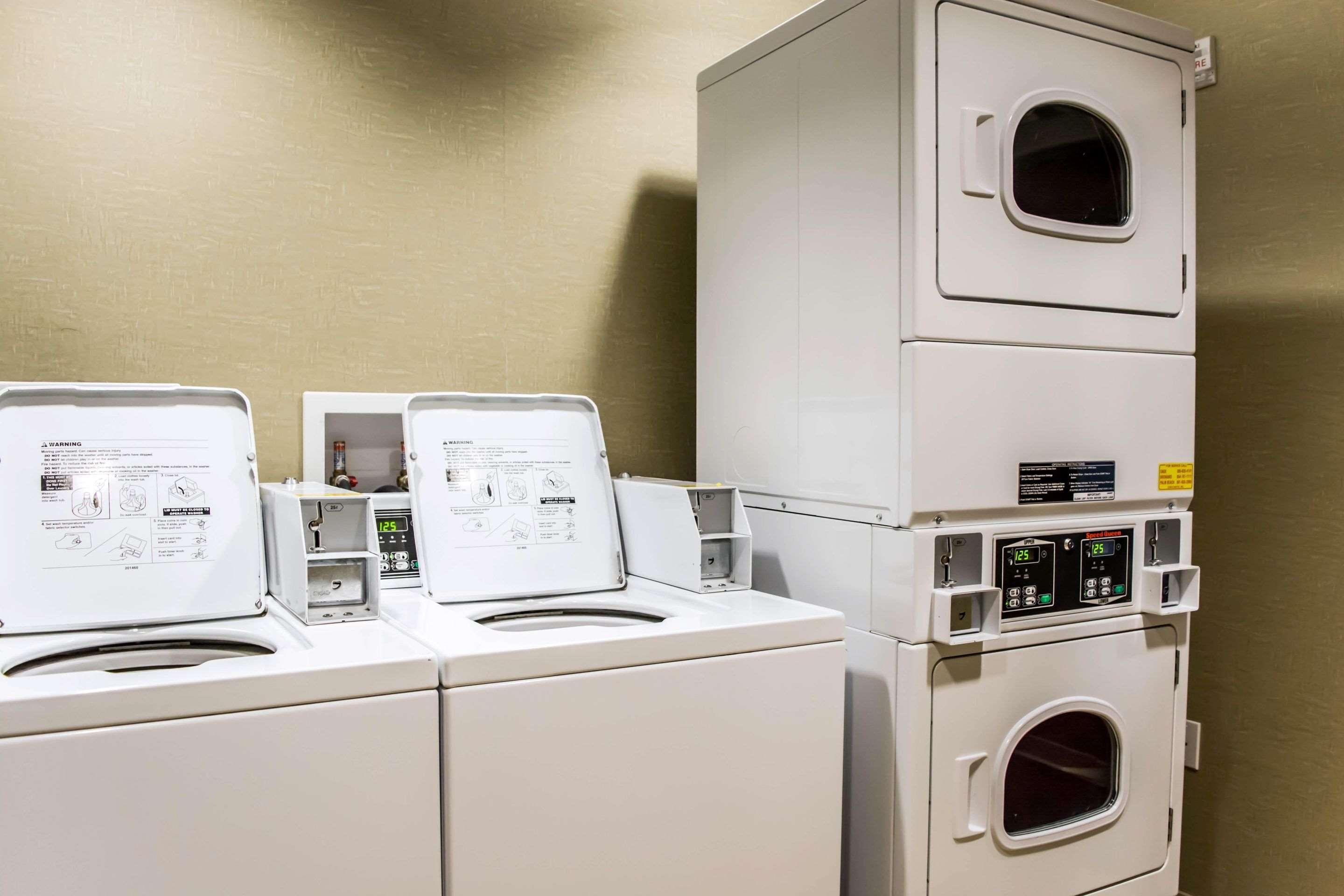 Comfort Suites Palm Bay - Melbourne Bagian luar foto