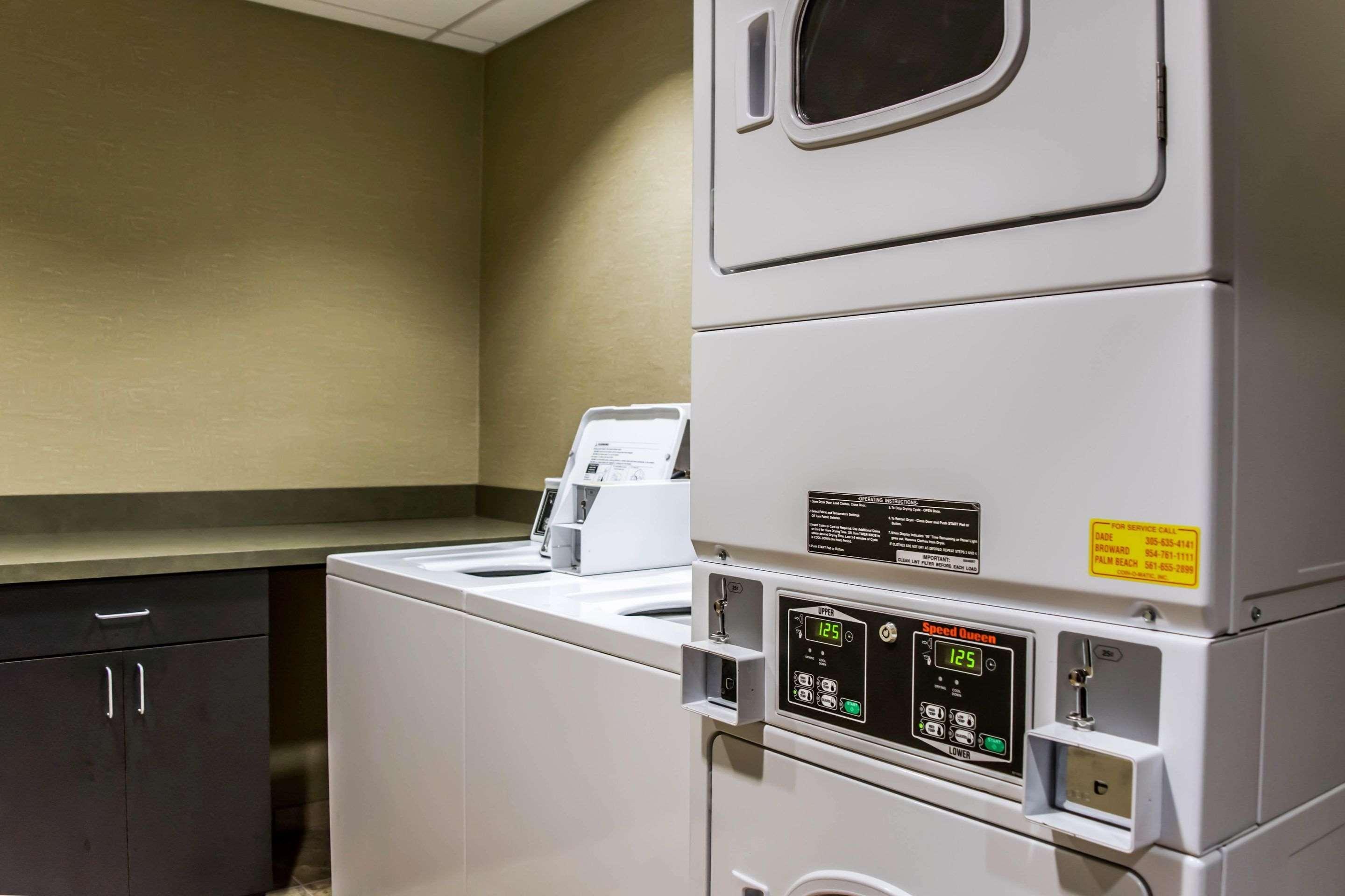 Comfort Suites Palm Bay - Melbourne Bagian luar foto