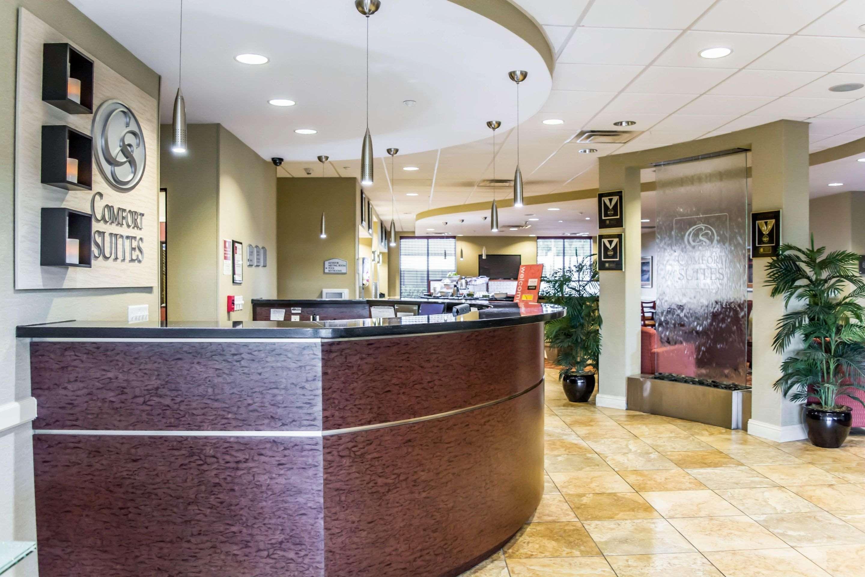 Comfort Suites Palm Bay - Melbourne Bagian luar foto